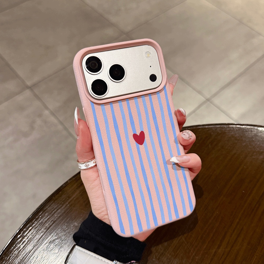 Vertical Stripes Hearts Phone  - Apple Iphone 15 Pro Max recension och pris